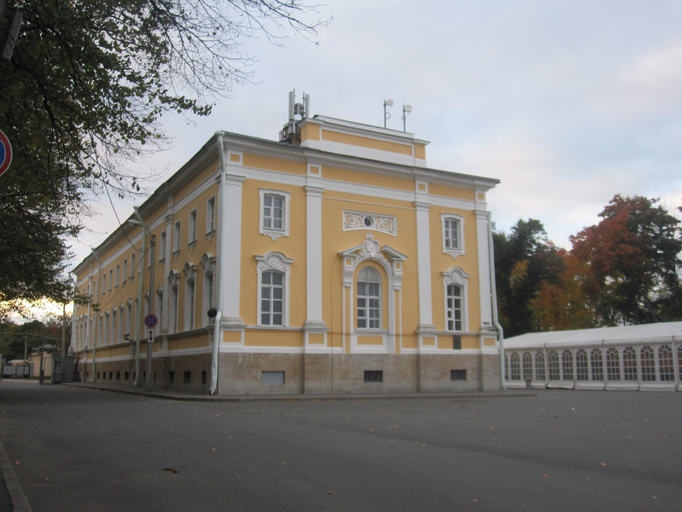 1-й Министерский дом)